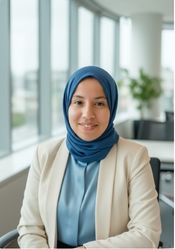 Mona Maher, third-place student
